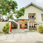 OYO 3338 Wisma Anugerah Syariah