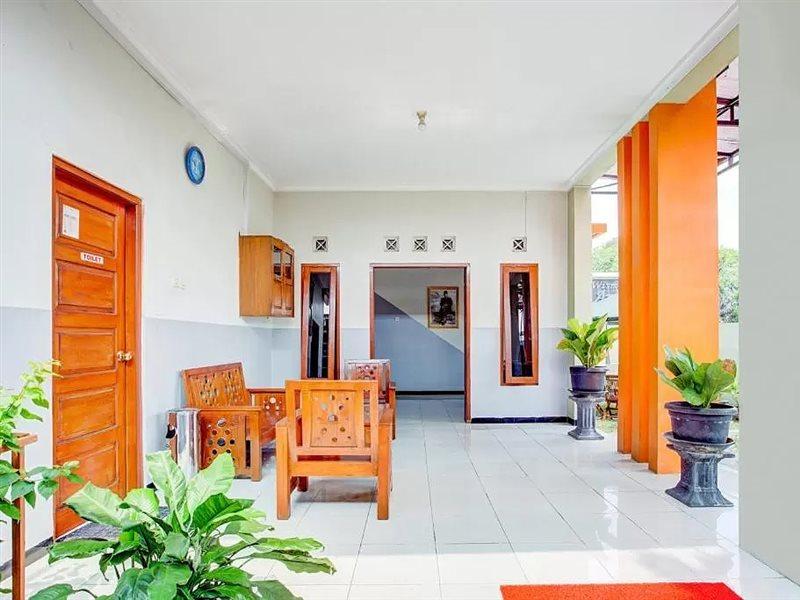 Oyo 3338 Anugerah Syariah 2* Surakarta (Solo)