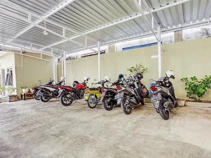 Oyo 3338 Anugerah Syariah 2* Surakarta (Solo)